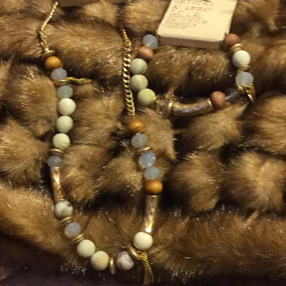 Jewelry - Picture 2 of 3